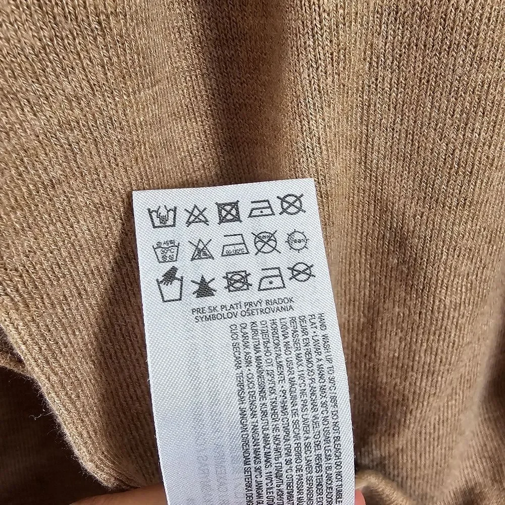 Mango Fine-Knit Turtleneck Sweater in Medium Brown - Size M